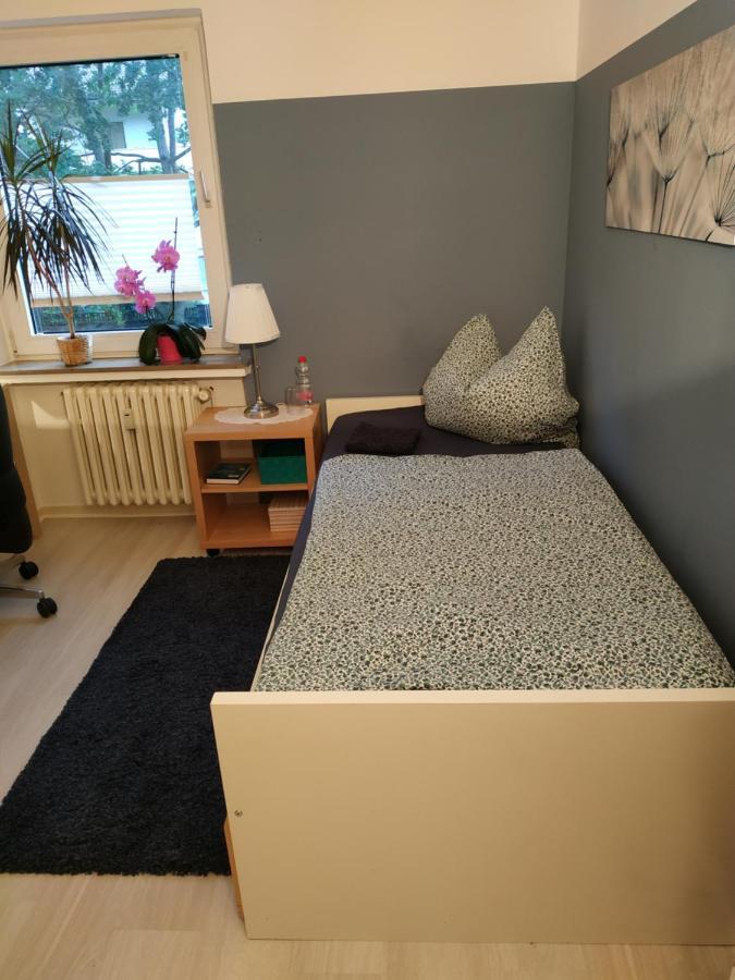 Bed & Breakfast Bonn 24 Mai Bis14 Juni Mit Hund In Der Wohnung Dış mekan fotoğraf